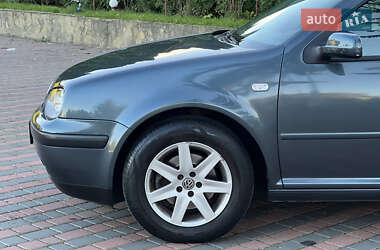 Универсал Volkswagen Golf 2003 в 