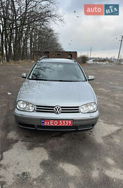 Універсал Volkswagen Golf 2005 в Умані