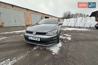 Хетчбек Volkswagen Golf 2014 в Умані