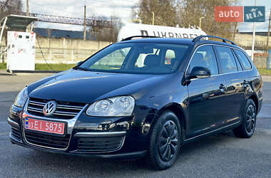 Універсал Volkswagen Golf 2009 в Рівному