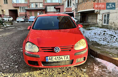 Хетчбек Volkswagen Golf 2005 в Львові