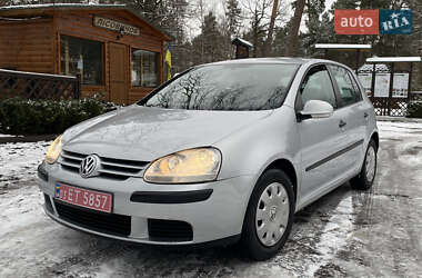 Хетчбек Volkswagen Golf 2004 в Луцьку