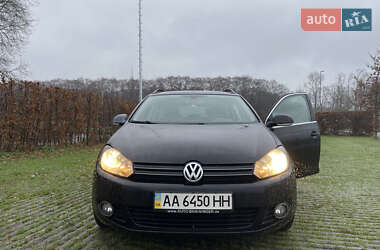 Универсал Volkswagen Golf 2011 в Киеве