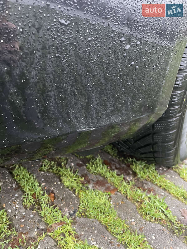 Універсал Volkswagen Golf 2011 в Києві