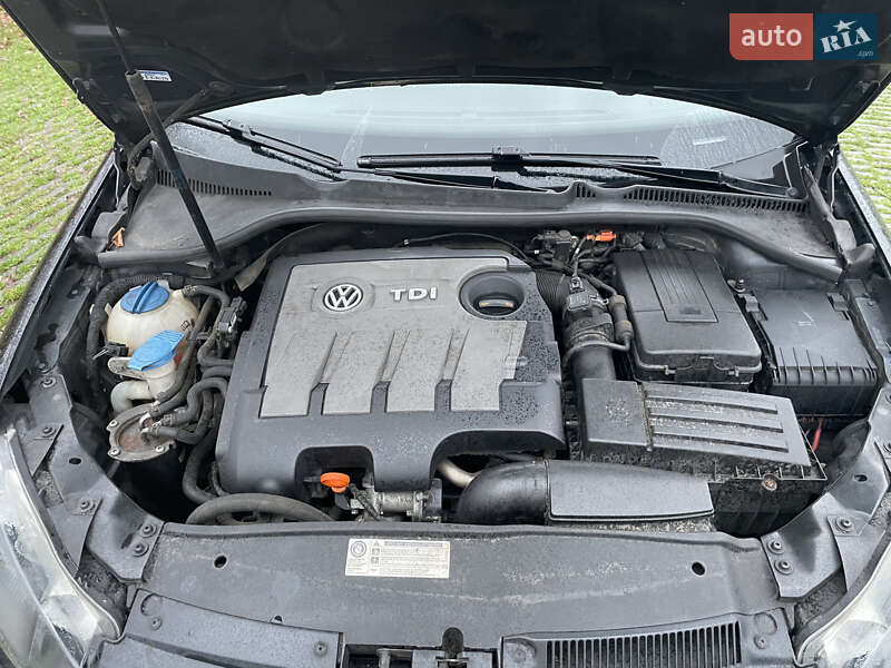 Універсал Volkswagen Golf 2011 в Києві