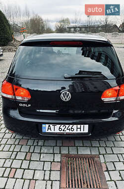 Хэтчбек Volkswagen Golf 2010 в Ивано-Франковске