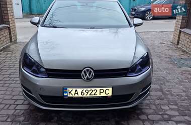 Хэтчбек Volkswagen Golf 2017 в 