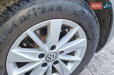 Хэтчбек Volkswagen Golf 2017 в 