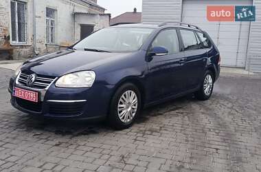 Универсал Volkswagen Golf 2007 в Чернобае