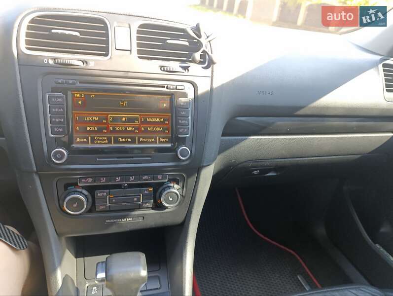 Универсал Volkswagen Golf 2010 в Оброшином