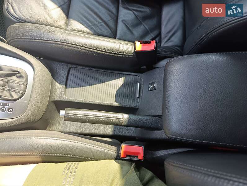 Универсал Volkswagen Golf 2010 в Оброшином