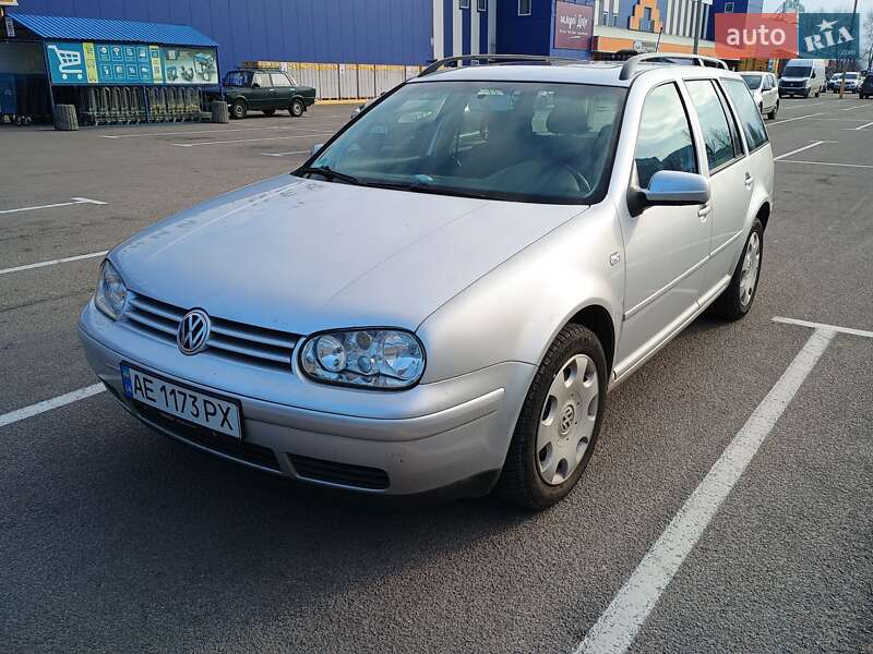 Универсал Volkswagen Golf 2003 в Каменском