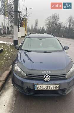 Універсал Volkswagen Golf 2010 в Житомирі