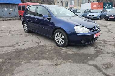 Хэтчбек Volkswagen Golf 2008 в Каменском