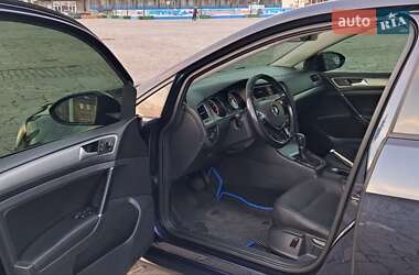 Хэтчбек Volkswagen Golf 2014 в Кременчуге