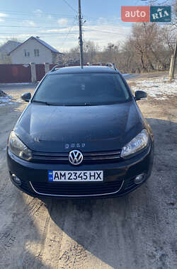 Універсал Volkswagen Golf 2012 в Житомирі