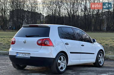 Хэтчбек Volkswagen Golf 2004 в Ивано-Франковске