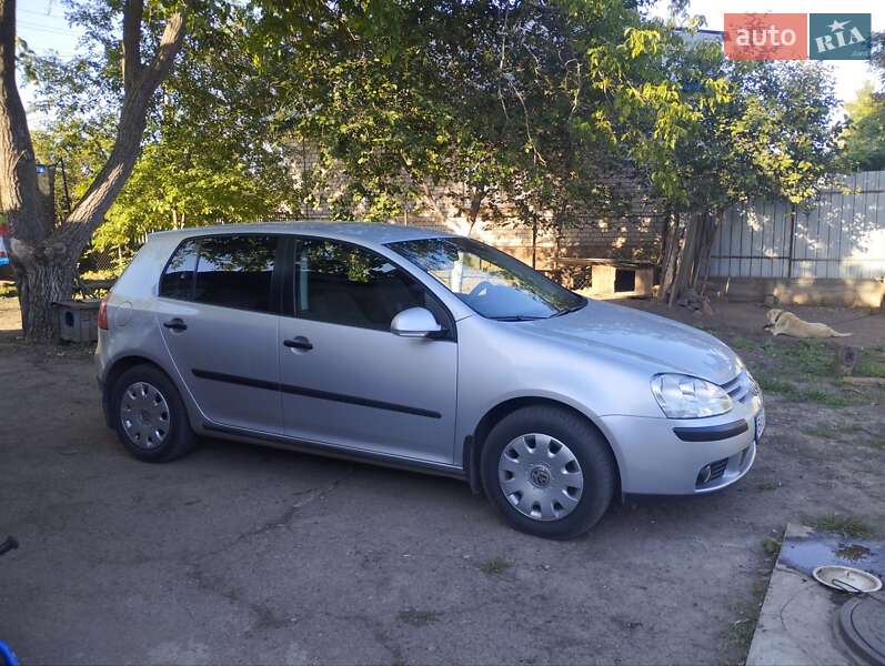 Volkswagen Golf 2005