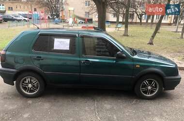 Хетчбек Volkswagen Golf 1997 в Києві