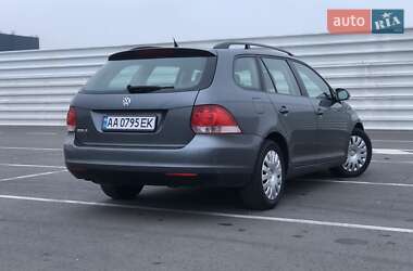 Універсал Volkswagen Golf 2009 в Львові