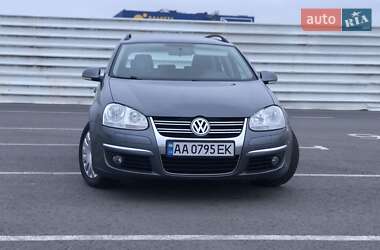 Універсал Volkswagen Golf 2009 в Львові