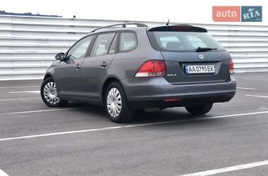 Універсал Volkswagen Golf 2009 в Львові