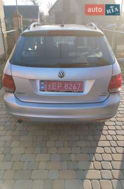Универсал Volkswagen Golf 2013 в 