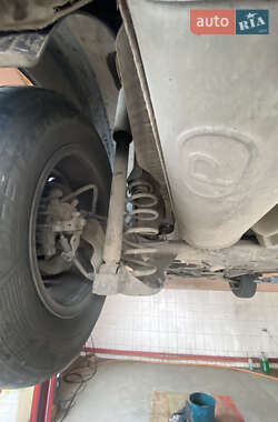 Хэтчбек Volkswagen Golf 2002 в 
