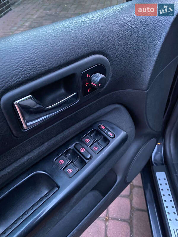 Хэтчбек Volkswagen Golf 2002 в Ивано-Франковске фото 27 Хэтчбек Volkswagen Golf 2002 в Ивано-Франковске