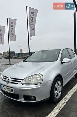 Хетчбек Volkswagen Golf 2007 в Луцьку