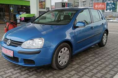 Хетчбек Volkswagen Golf 2005 в Чернігові