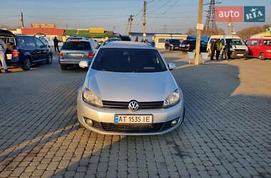 Універсал Volkswagen Golf 2012 в Чернівцях