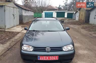 Універсал Volkswagen Golf 2002 в Харкові