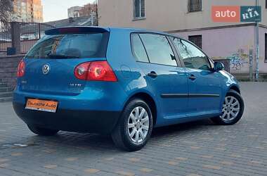 Хетчбек Volkswagen Golf 2004 в Одесі