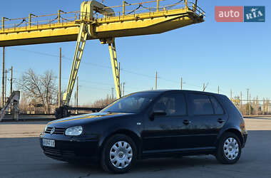 Хетчбек Volkswagen Golf 2001 в Вінниці