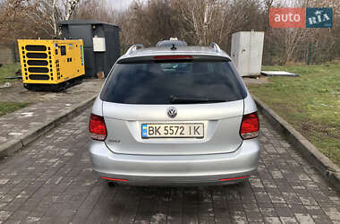 Універсал Volkswagen Golf 2011 в Дубні