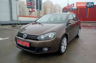 Універсал Volkswagen Golf 2011 в Києві