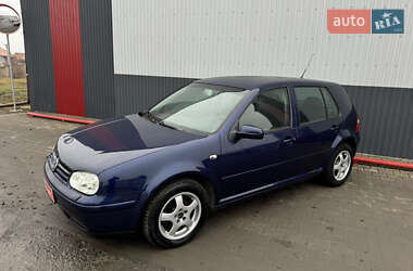 Хетчбек Volkswagen Golf 2003 в Луцьку