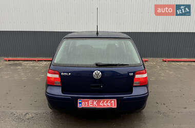 Хетчбек Volkswagen Golf 2003 в Луцьку