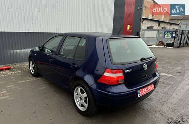 Хетчбек Volkswagen Golf 2003 в Луцьку