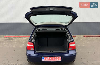 Хетчбек Volkswagen Golf 2003 в Луцьку