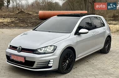 Хэтчбек Volkswagen Golf 2013 в Ровно