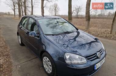 Хетчбек Volkswagen Golf 2004 в Бородянці