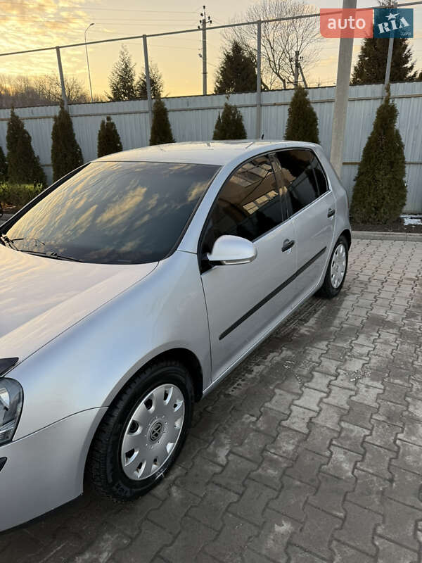 Кабріолет Volkswagen Golf 2004 в Томашполі