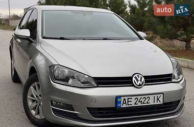 Хетчбек Volkswagen Golf 2015 в Дніпрі