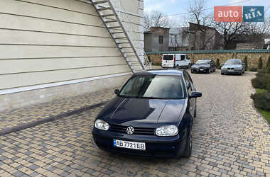 Хетчбек Volkswagen Golf 2003 в Могилів-Подільському