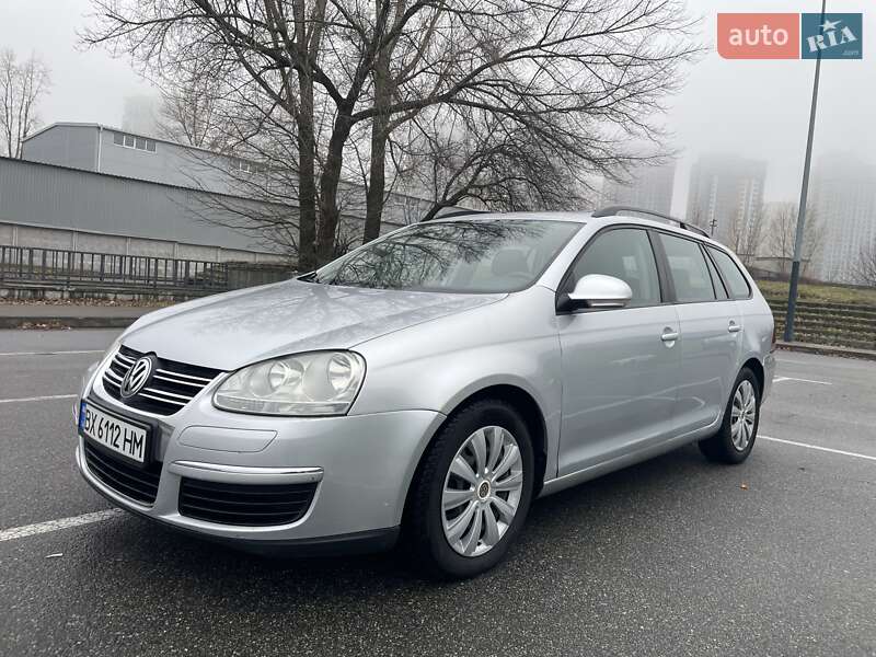 Універсал Volkswagen Golf 2007 в Києві