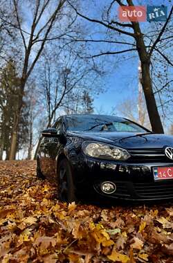 Хетчбек Volkswagen Golf 2012 в Калуші