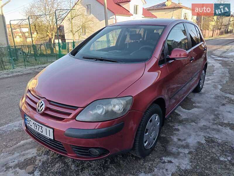 Хетчбек Volkswagen Golf 2006 в Дрогобичі