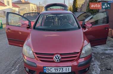 Хетчбек Volkswagen Golf 2006 в Дрогобичі